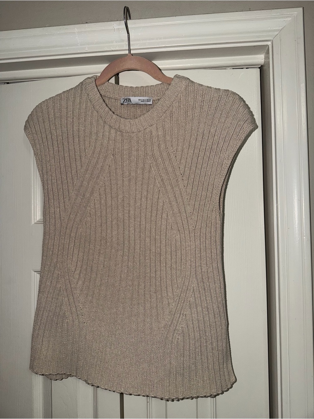 ZARA Sleeveless Ribbed Crewneck Sweater in Beige